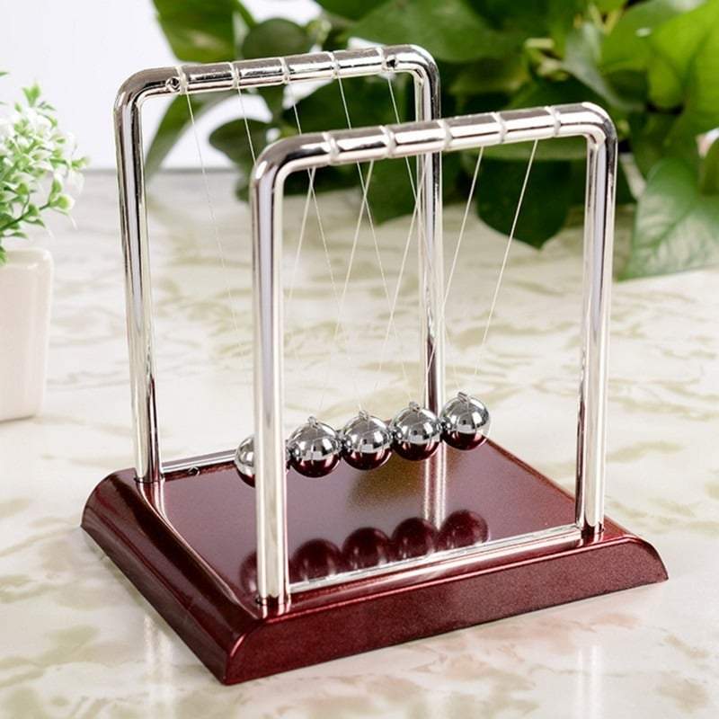 Newton's Cradle - Self Balancing Steel Balls